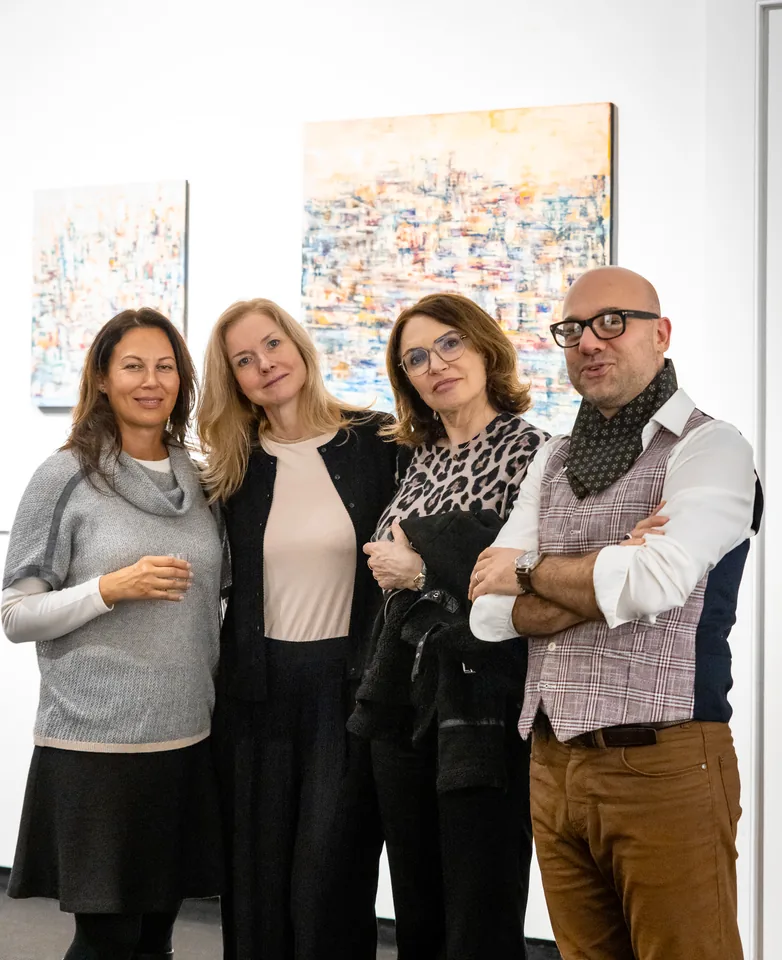 Участники открытия в Galerie Fahid Taghavi